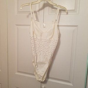 Hanro bodysuit with embroidery cutwork Sz L